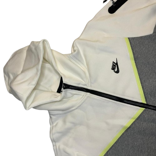 Nike Tech Fleece image 2